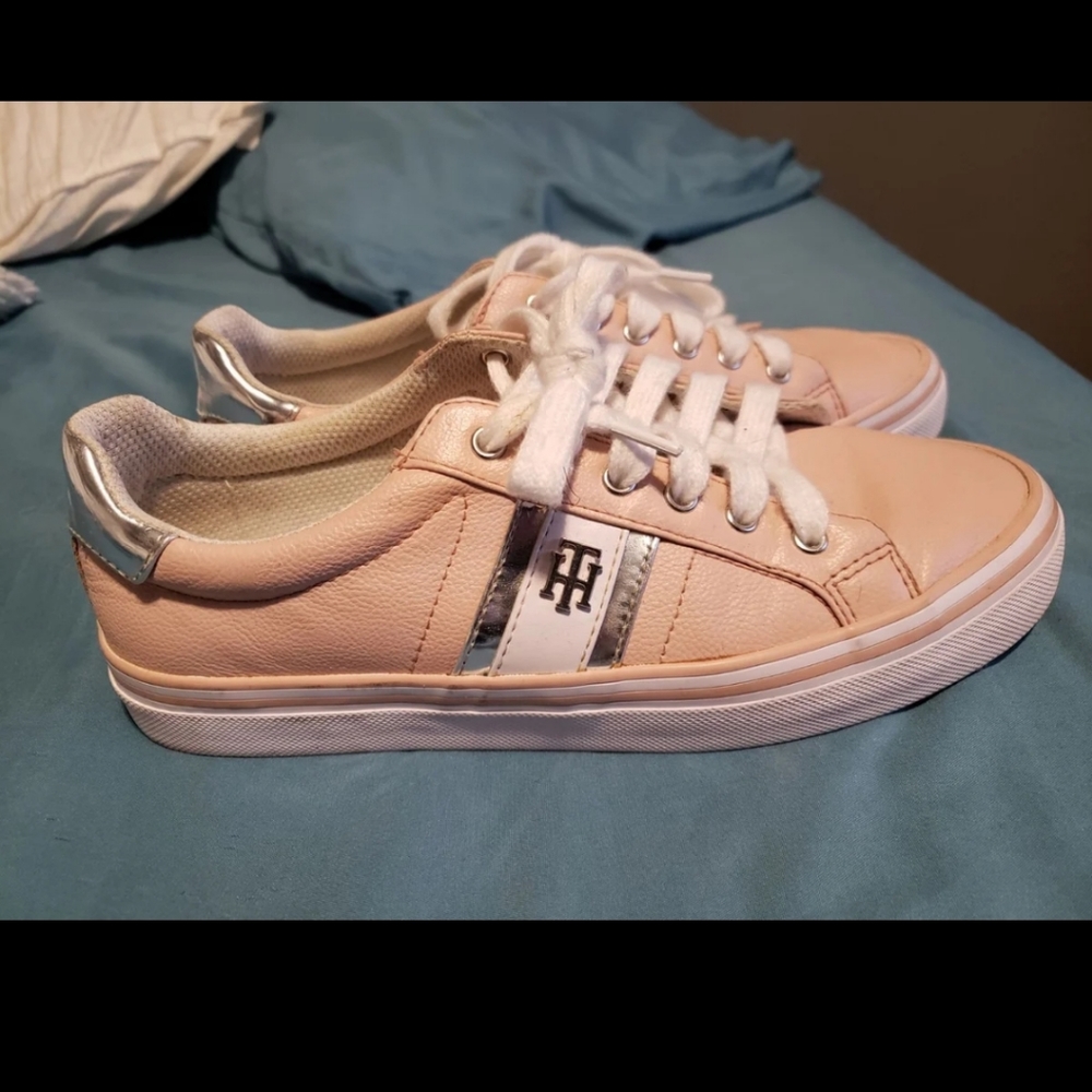 Tommy Hilfiger Tennis shoes